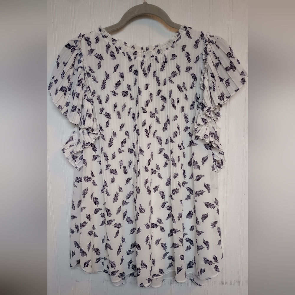 Ann Taylor White and Black Leaf Print Top